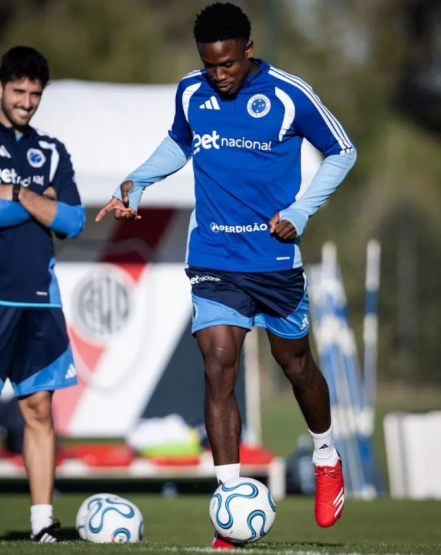 Cruzeiro calentó la previa: entrenó en el predio de River antes de Boca