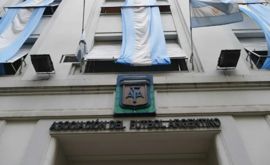 AFA le da aire a Boca, pero el error dirigencial no se borra
